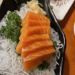 Sake Too - Salmon Sashimi Appetizer