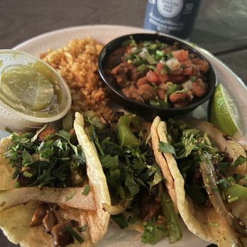 Sanchos - Vegetarian tacos - Cocktail Bars Near Me - San Antonio, Texas