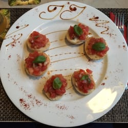 Jolie Jour - Sehr schön angerichtete Bruscetta.