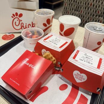 Chick-fil-A - Chicken Shop Near Me - Clackamas, Oregon