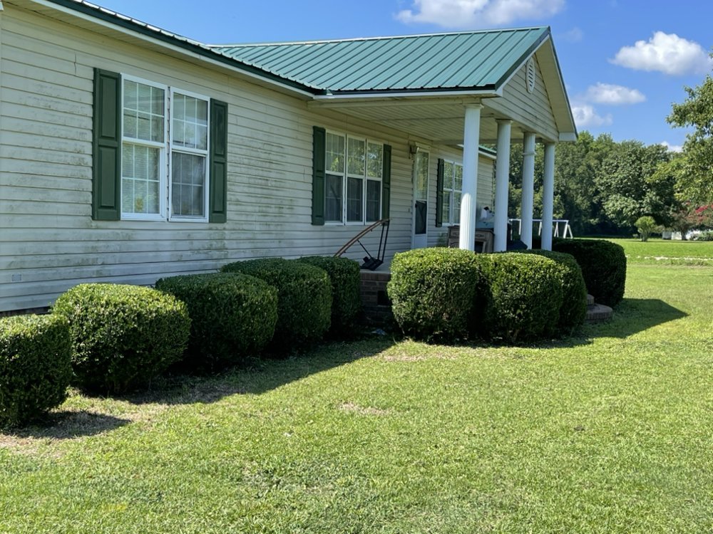 BUSH MASTERS LAWNCARE AND SERVICE Updated October 2024 Request a