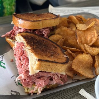 Hooley House Brooklyn - a roast beef sandwich and chips - Irish Near Me - Brooklyn, Ohio