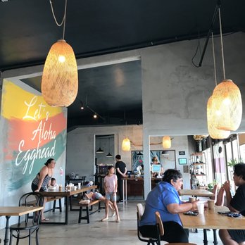 Egghead Cafe - Indoor seating area - Coffee & Tea Near Me - Honolulu, Hawaii