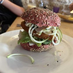 Le Shanti - Delhi Express burger