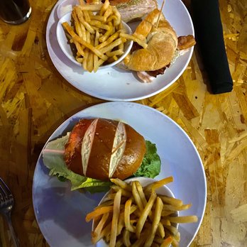OHSO Brewery- Gilbert - Pilgrim Sandwich (top) and Brat Burger (bottom) - Breweries Near Me - Gilbert, Arizona OHSO Brewery- Gilbert - Pilgrim Sandwich (top) and Brat Burger (bottom) - Breweries Near Me - Gilbert, Arizona