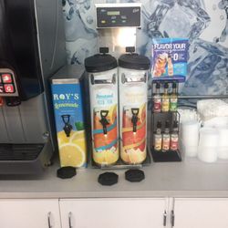 MiniMart East - Fresh Brewed Sweet & Unsweetened Tea