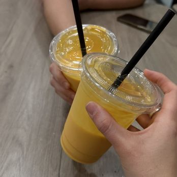 Pizza Twist - Mango Lassi - Pizza Near Me - Northridge, California Pizza Twist - Mango Lassi - Pizza Near Me - Northridge, California