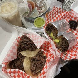 Berrinchuda Taqueria - Asada tacos on flour tortilla, asada burrito, coke, and horchata.