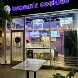 Insomnia Cookies