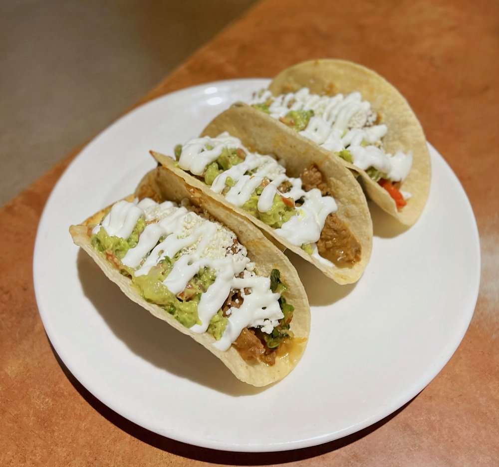Cuatro Amigos Sports Grill & Bar