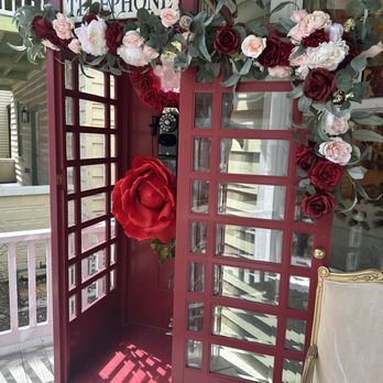 The Modern Rose - Adorable phone booth on the front porch! - Breakfast & Brunch Near Me - St. Augustine, Florida