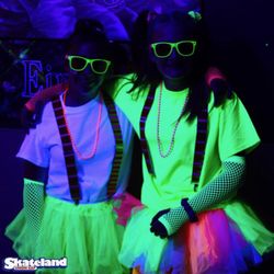 Skateland - Glow party picture
