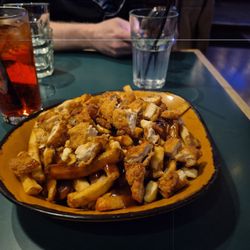 Gabby's Bistro - Chicken Poutine