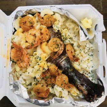 Texas Frontyard bbq - Buffalo Shrimp Mac Attack!! - Barbeque Near Me - San Antonio, Texas