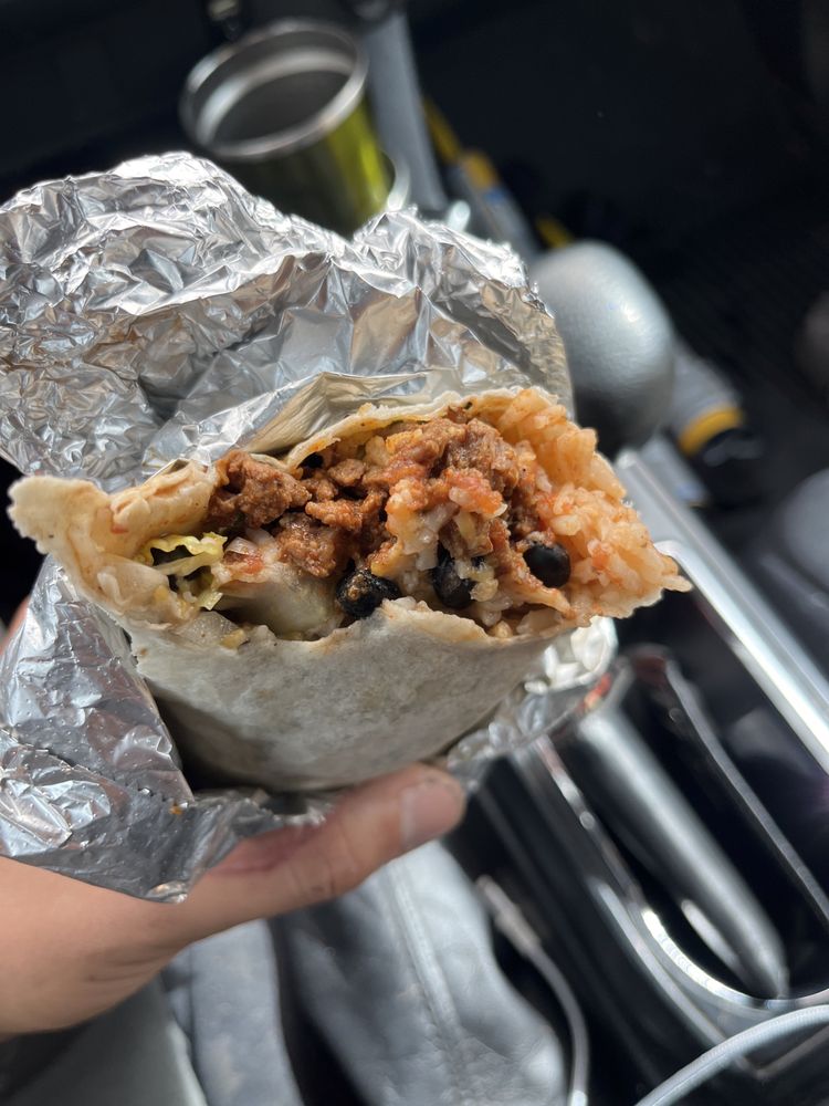 BOWLES BURRITOS Updated August 2024 258 Photos & 493 Reviews 270