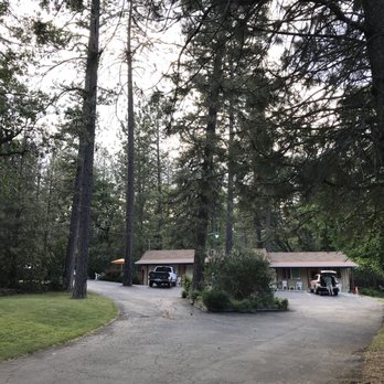 1. Shasta Lake Motel