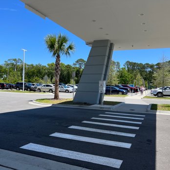 Borland Groover - Almost 100% full parking lot - Gastroenterologist Near Me - St. Augustine, Florida Borland Groover - Almost 100% full parking lot - Gastroenterologist Near Me - St. Augustine, Florida