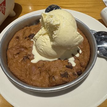 BJ's Restaurant & Brewhouse - New American Near Me - Glendale, California BJ's Restaurant & Brewhouse - New American Near Me - Glendale, California