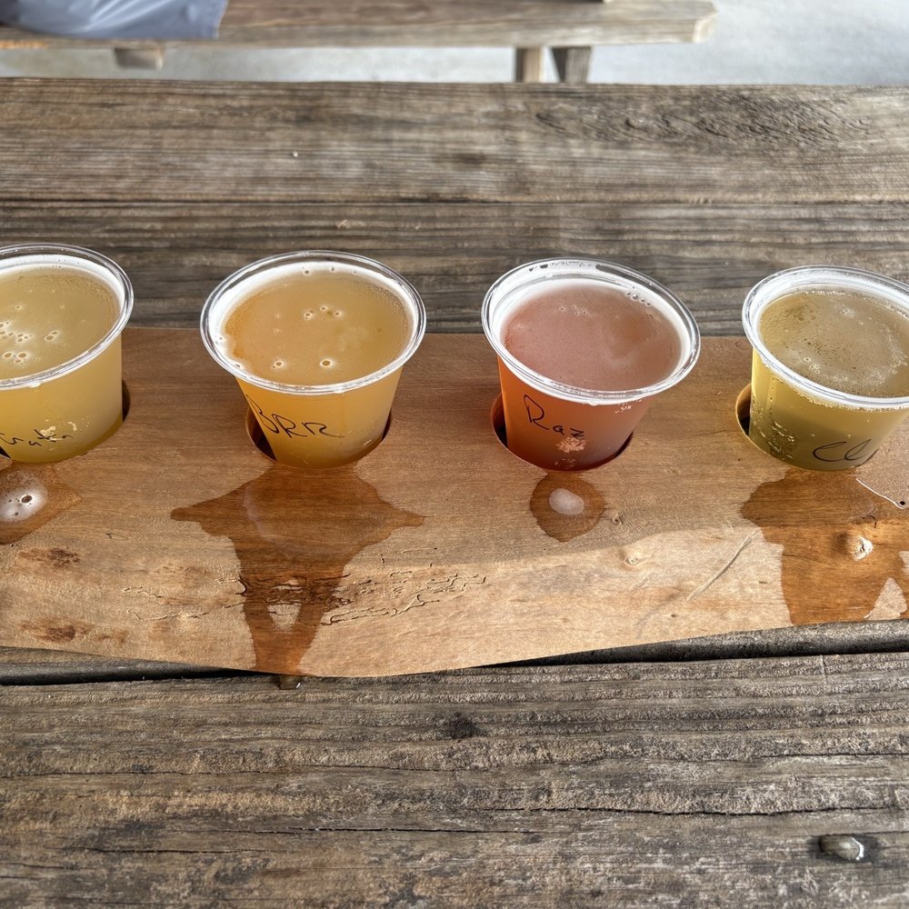 Screamin' Hill Brewery - Flight of beer - Breweries Near Me - Cream Ridge, New Jersey