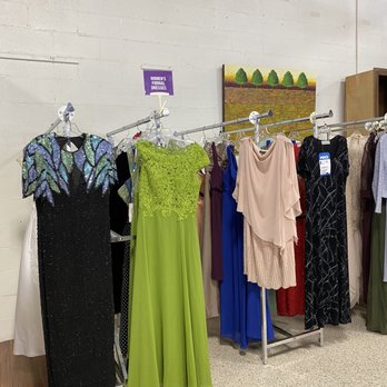 Purple Cow - Evening dresses - Thrift Stores Near Me - Baton Rouge, Louisiana Purple Cow - Evening dresses - Thrift Stores Near Me - Baton Rouge, Louisiana