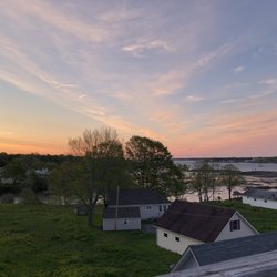 Kingsleigh Inn - Sunrise view