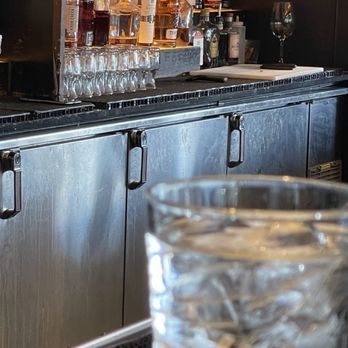 Melt - Bar area - Italian Near Me - Center Valley, Pennsylvania Melt - Bar area - Italian Near Me - Center Valley, Pennsylvania