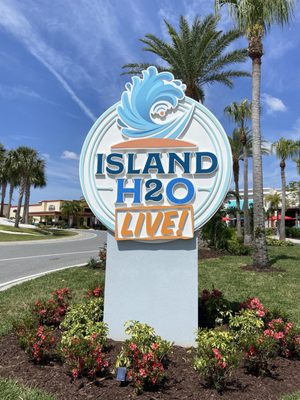 Island H2O Water Park by null