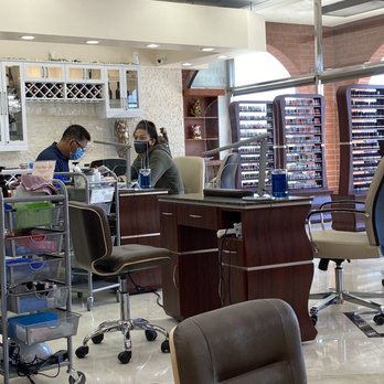 Fantasy Beauty And Spas - Social distancing and plexi glass. - Nail Salons Near Me - Hermosa Beach, California Fantasy Beauty And Spas - Social distancing and plexi glass. - Nail Salons Near Me - Hermosa Beach, California