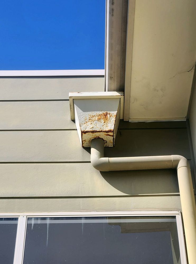 Slide of Elayon Roofing