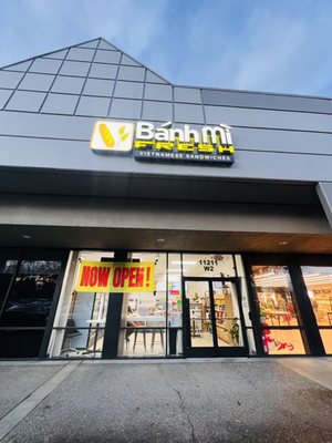 Banh Mi Fresh by null