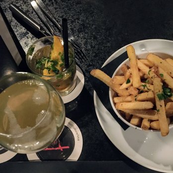 Americana - Truffle Fries & Cocktails - New American Near Me - Des Moines, Iowa