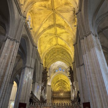 Cathedral de Sevilla - Cathedral - Churches Near Me - Seville, SE Cathedral de Sevilla - Cathedral - Churches Near Me - Seville, SE