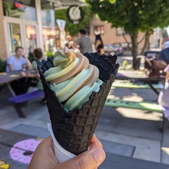 Doe Donuts - Caramel apple soft serve - Donuts Near Me - Portland, Oregon