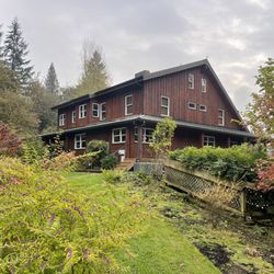 All Around Window Cleaning - This was a beautiful place in the woods we really enjoyed cleaning the windows on.