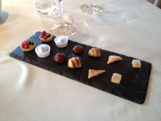 Alessandro Mecca Al Castello di Grinzane Cavour by null