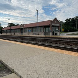Metra Train Station - Belmont