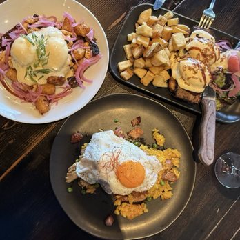 Blvd Bistro - Breakfast & Brunch Near Me - North Vancouver, British Columbia Blvd Bistro - Breakfast & Brunch Near Me - North Vancouver, British Columbia