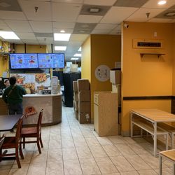 Junie’s - Interior