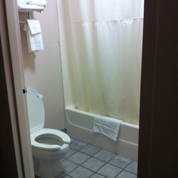 Quality Inn Savannah South - Hotels Near Me - Savannah, Tennessee