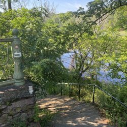 Edgewood Park