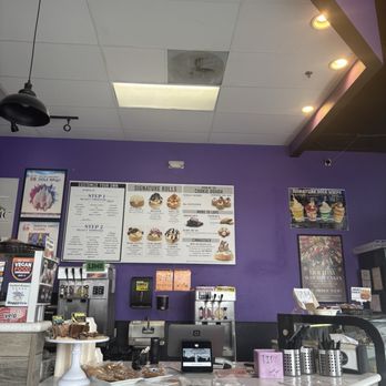 Cinnaholic - Bakeries Near Me - Las Vegas, Nevada Cinnaholic - Bakeries Near Me - Las Vegas, Nevada