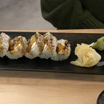 Maru Murfreesboro - Oyster roll - Sushi Bars Near Me - Murfreesboro, Tennessee