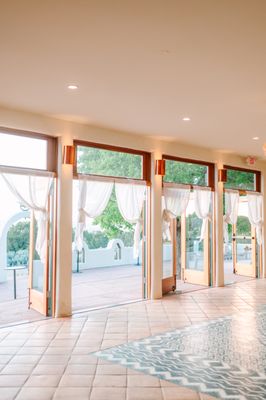 The Stakeout by null