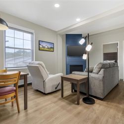 2 Room Suite