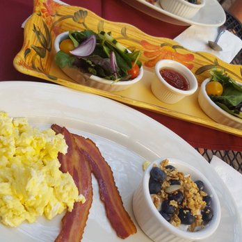 Milo's Inn at Boulder - Breakfast when you wake up - Bed & Breakfast Near Me - Boulder City, Nevada Milo's Inn at Boulder - Breakfast when you wake up - Bed & Breakfast Near Me - Boulder City, Nevada