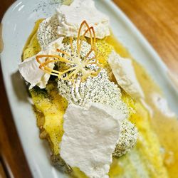 Citrus pavlova