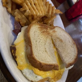 Report In Pub - Loaded Grilled Cheese - Pubs Near Me - Omaha, Nebraska Report In Pub - Loaded Grilled Cheese - Pubs Near Me - Omaha, Nebraska