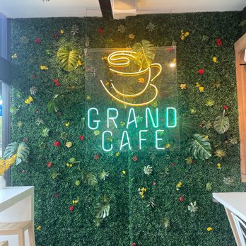 Grand Cafe Miami - Grand cafe - Cafes Near Me - Miami Beach, Florida