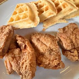 Warren's Fine Fried Chicken & Waffles