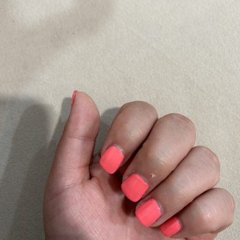 Inspire Nail Bar - Left hand: bulky & uneven - Nail Salons Near Me - Hyattsville, Maryland
